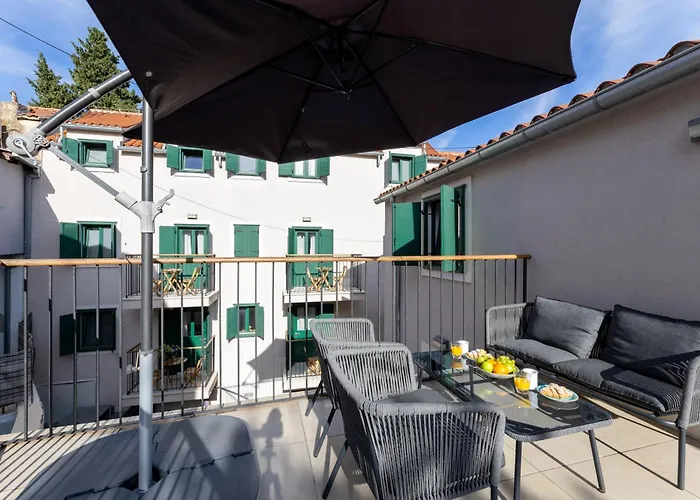 Korta Διαμέρισμα Σπλιτ