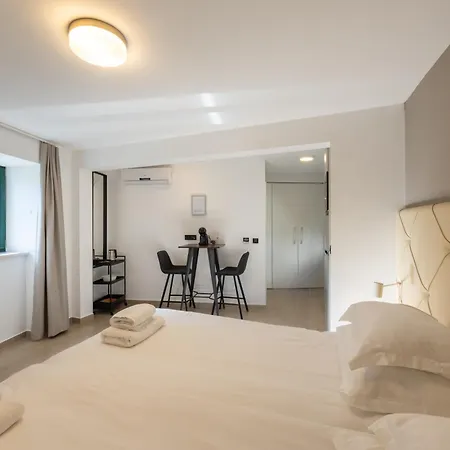 Korta Apartment *