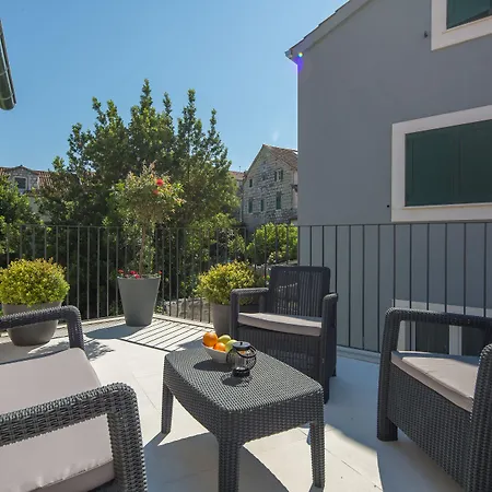 Korta Апартаменти *